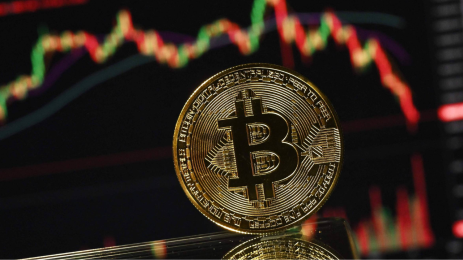 Bitcoin_cai_abaixo_de_US$_66_mil_enquanto_excesso_de_posições