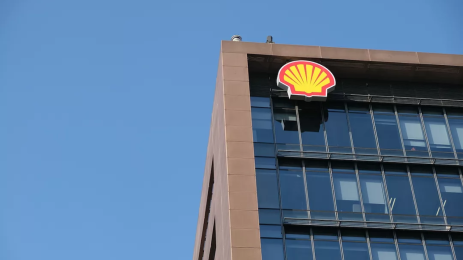 Shell avertit d’une baisse de sa production de gaz après l’impact du conflit au Moyen-Orient sur les volumes qataris