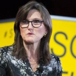 IPO - Cathie Wood critique l’accès limité au privé