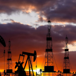 Le pétrole recule alors que le cessez-le-feu semble tenir