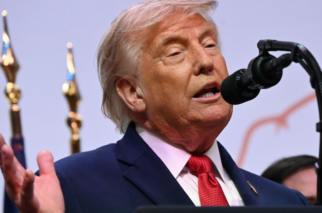 Trump_salue_la_hausse_des_marchés_après_l’accord_Iran_USA