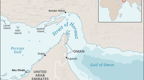 Pétroliers traversant le détroit de Hormuz alors que le cessez-le-feu entre les États-Unis et l’Iran reste fragile