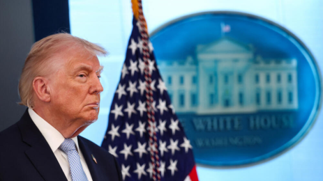 Détroit de Hormuz sous tension après des frappes entre l’Iran et les États-Unis et des attaques contre des bases au Golfe