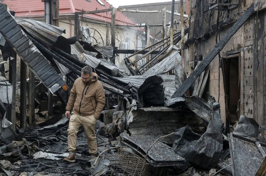 Kyiv touchée par plusieurs explosions après une alerte aux missiles balistiques russes