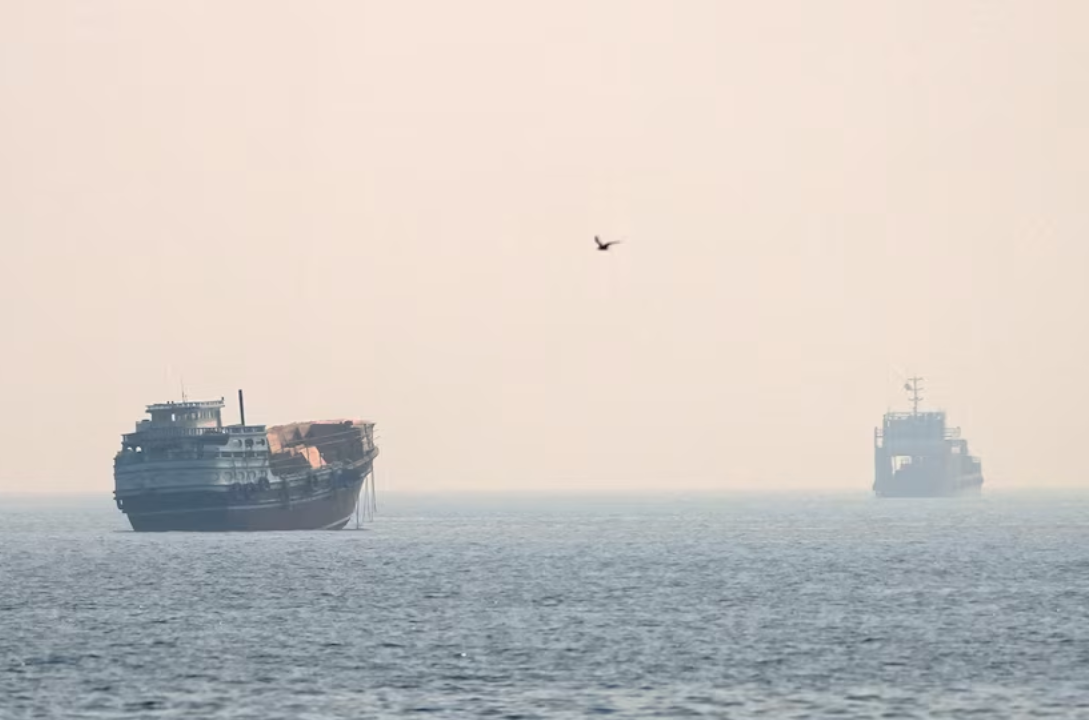 Pétroliers traversant le détroit d’Hormuz sous tension après des attaques iraniennes contre des navires commerciaux