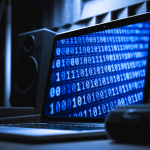 Interpol alerte sur les nouveaux cyberrisques liés à l’IA